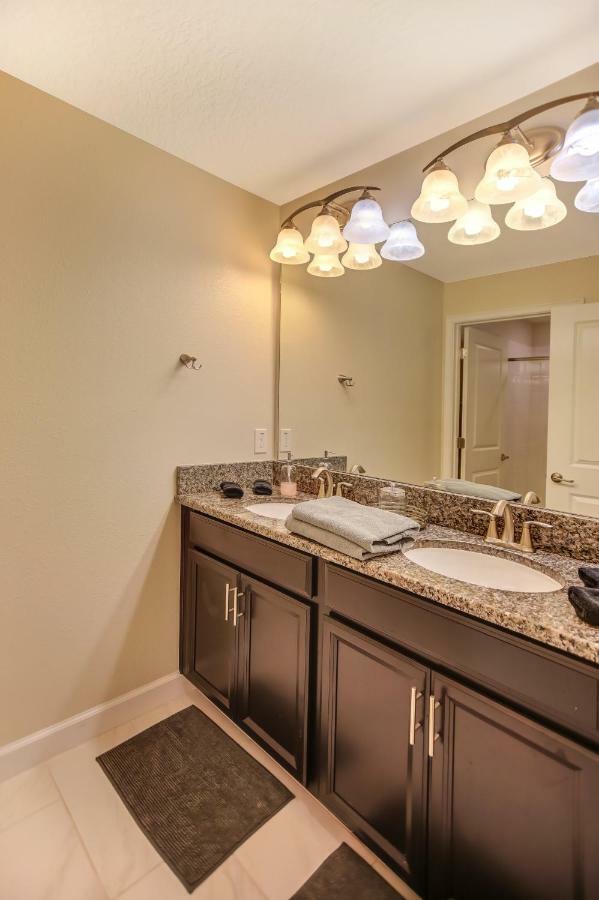 C - New 4 Bedroom Home - 5 Miles To Disney - Free Water Park - Private Pool Kissimmee Exterior foto